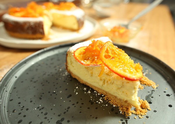 Baked Lemon Cheesecake with Tangelo jam and candied tangelo recipe - The Cooks Pantry
